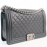 Chanel Le Boy Caviar New Medium - s23