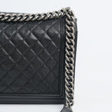 Chanel Le Boy Caviar New Medium - s23