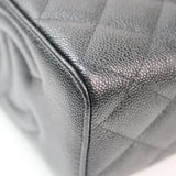 Chanel Vanity Black Sweetheart - (LIKE NEW)