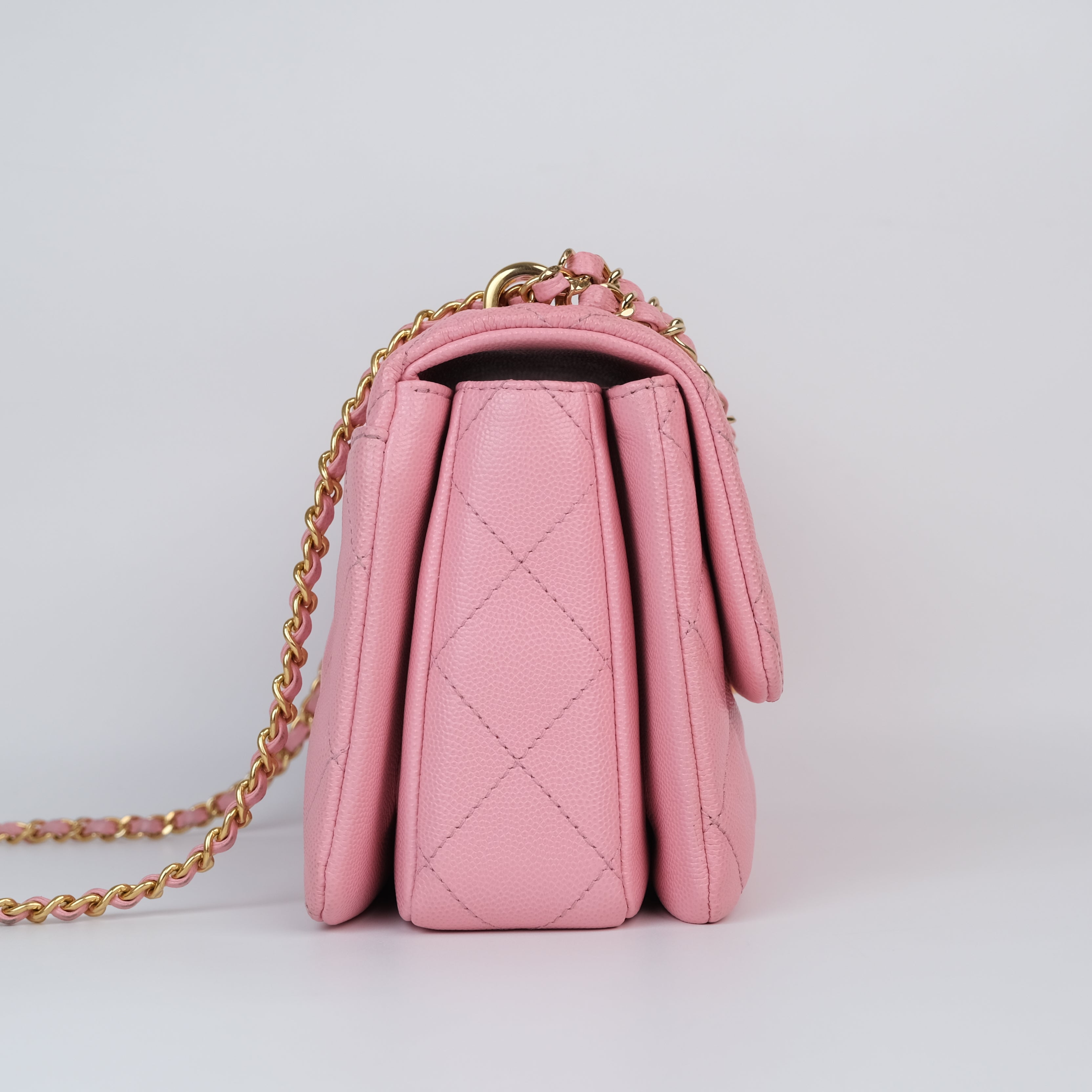 Chanel Coco First Pink Small (MICROCHIP) – Luxuxywishph