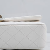 HOLD / Chanel Double Flap Medium White - GHW